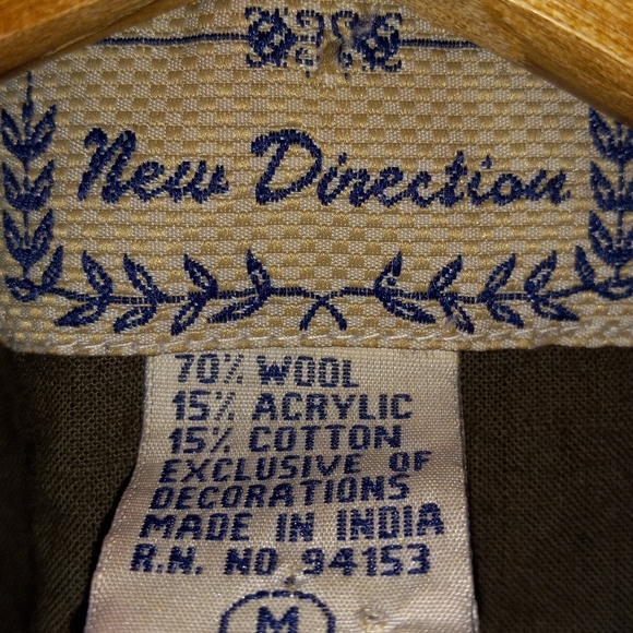 Embroidered Wool Vest New Direction - Picture 2 of 4